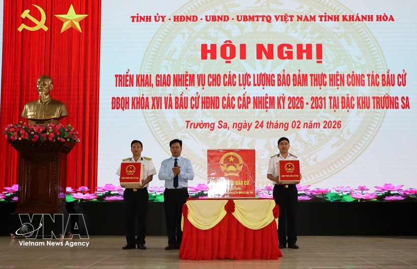 Truong Sa ready for early election for NA, People’s Councils for 2026–2031 term